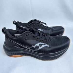 Saucony Black Running Shoes PWRRUN Women’s Size 7.5 Athletic Sneakers